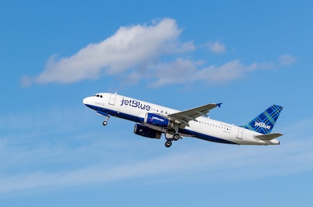 Jetblue aircraft taking off