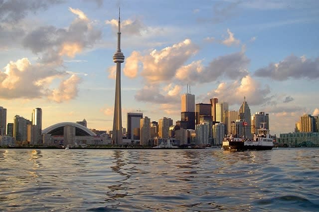 The skyline of Toronto at evening
