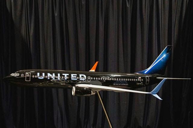 The Star Wars Boeing 737-800 United Plane. Image Credit to United Airlines.